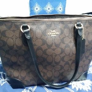Coach Tote